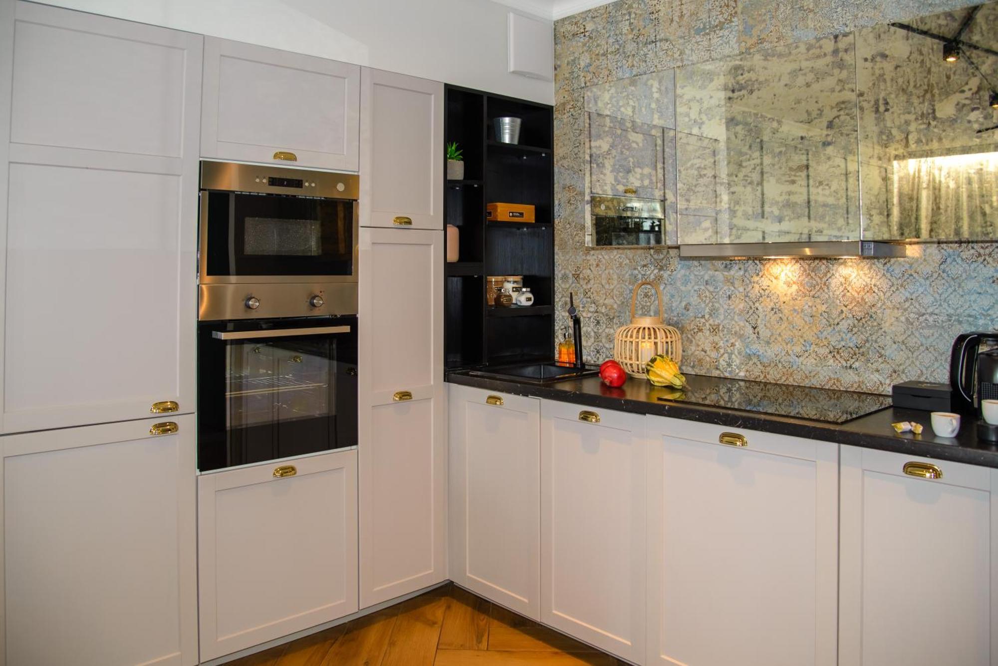 Maya'S Flats & Resorts 34 - Chmielna 73 Gdansk Bagian luar foto