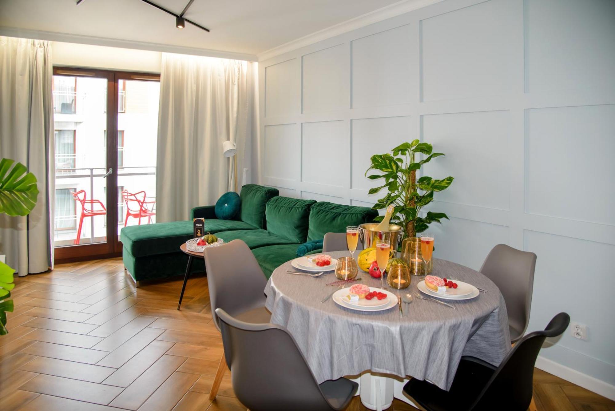 Maya'S Flats & Resorts 34 - Chmielna 73 Gdansk Bagian luar foto